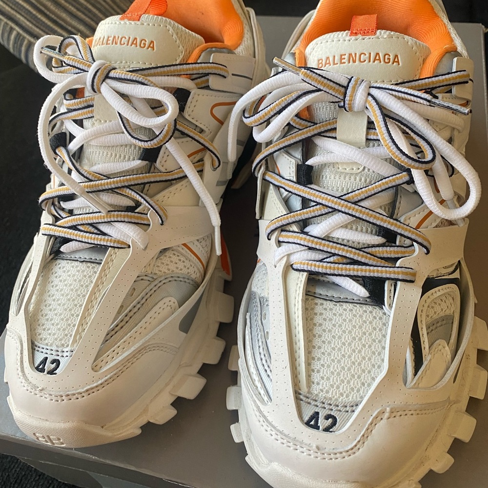 COPY - Balenciaga track runner orange and white
